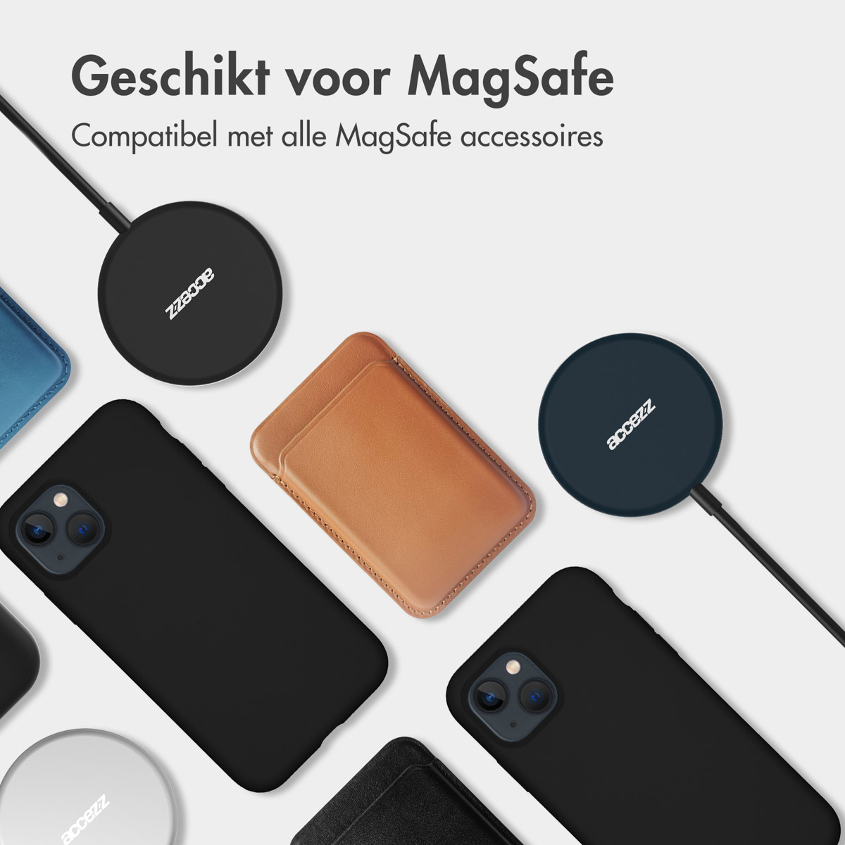 Accezz Liquid Silicone Backcover met MagSafe Apple iPhone 16 - Zwart