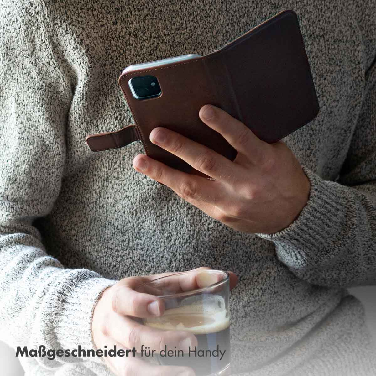 Selencia Echt Lederen Bookcase Apple iPhone 16e - Bruin