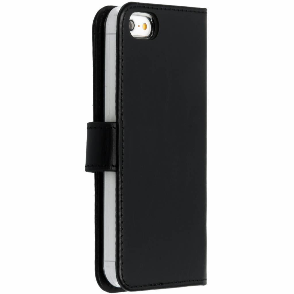 Selencia Echt Lederen Bookcase Apple iPhone SE / 5 / 5s - Zwart