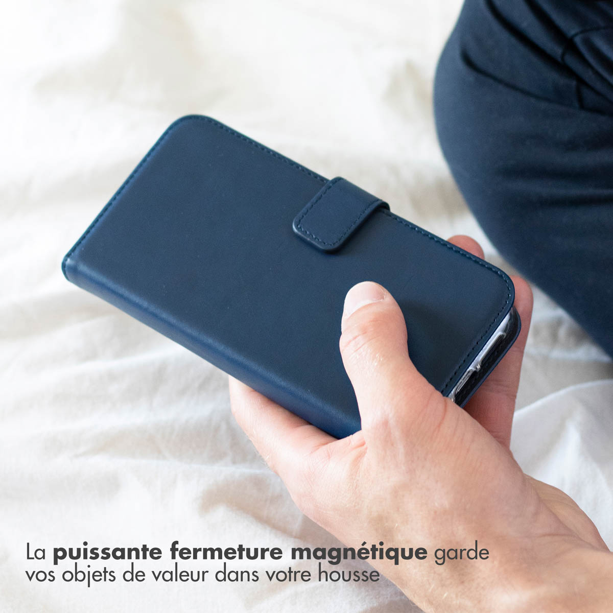 Selencia Echt Lederen Bookcase Apple iPhone 11 Pro Max - Blauw