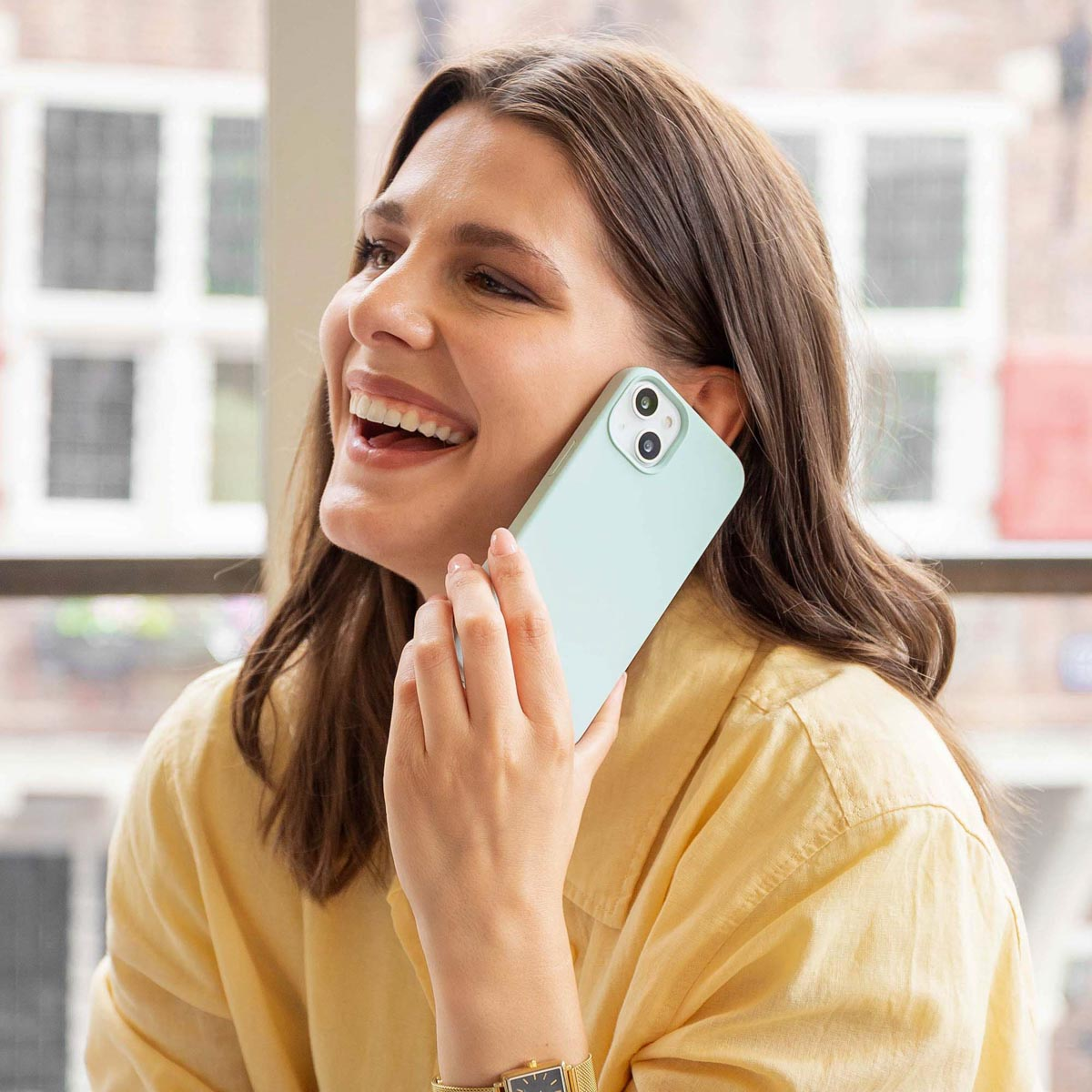 Accezz Liquid Silicone Backcover Apple iPhone 12 (Pro) - Sky Blue