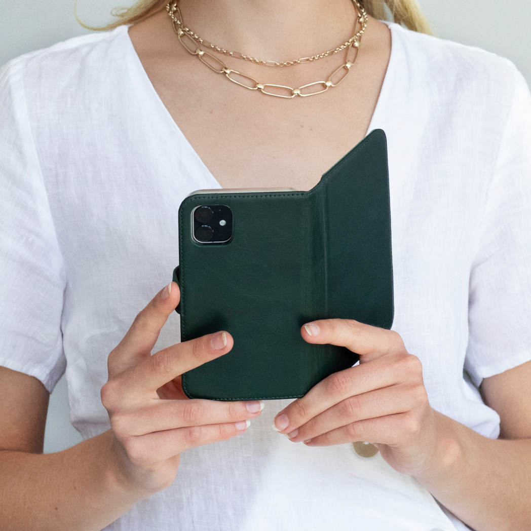 Selencia Echt Lederen Bookcase Apple iPhone 12 Mini - Groen