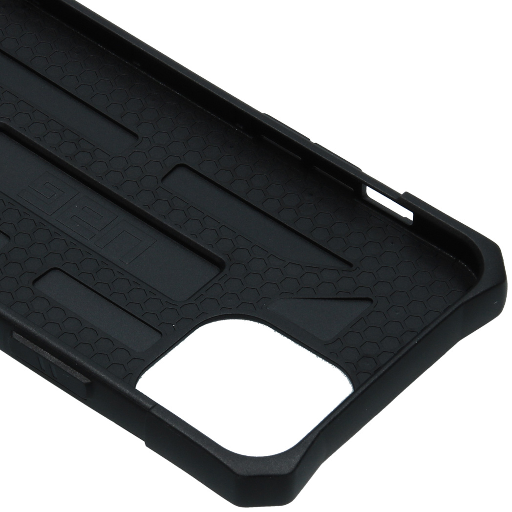 UAG Pathfinder Backcover Apple iPhone 12 Pro Max - Zwart
