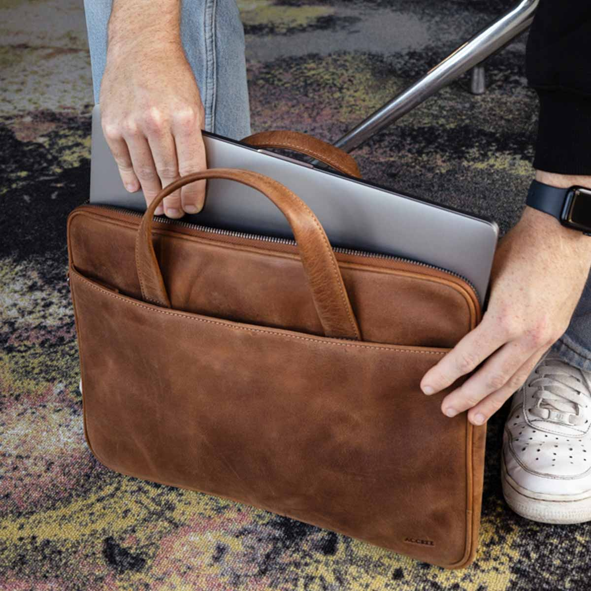 Accezz Leather Laptoptas 16 inch - Cognac