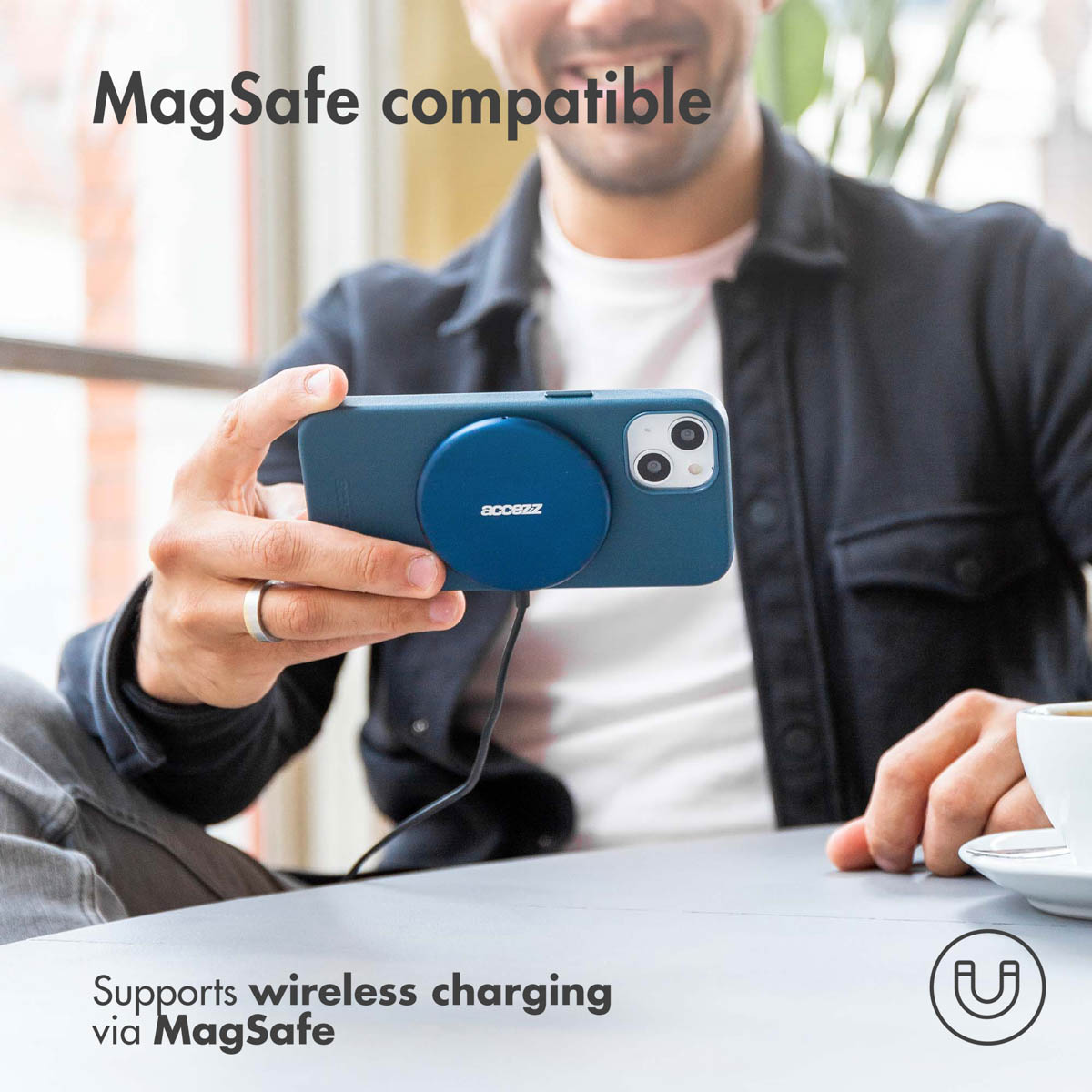 Accezz Leather Backcover met MagSafe Apple iPhone 14 Plus - Donkerblauw