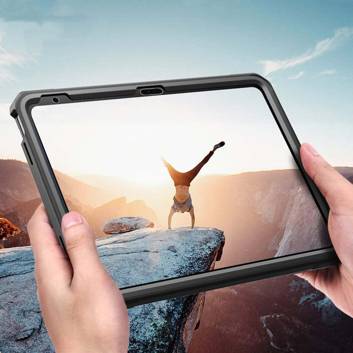 Accezz Rugged Back Case Apple iPad 11 (2025) 11 inch / iPad 10 (2022) 10.9 inch - Zwart