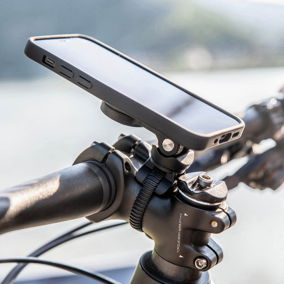 SP Connect Bike Bundle II - Telefoonhouder fiets Apple iPhone 13 Pro - Zwart