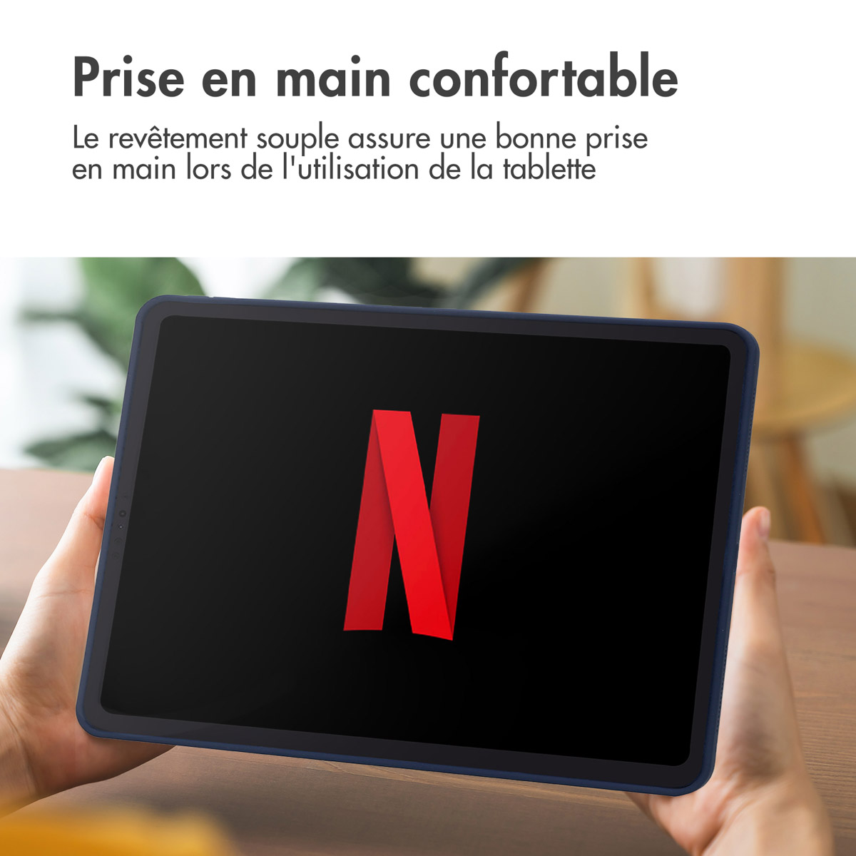 Accezz Liquid Silicone Backcover met penhouder Apple iPad Pro 11 (2022 / 2021 / 2020 / 2018) - Donkerblauw