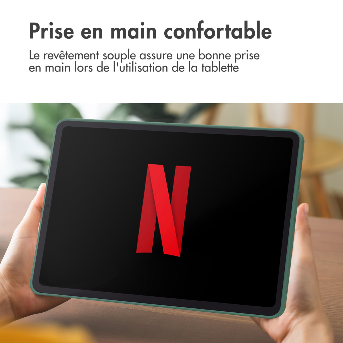 Accezz Liquid Silicone Backcover met penhouder Apple iPad Pro 12.9 (2022) / Pro 12.9 (2021) / Pro 12.9 (2020) - Donkergroen
