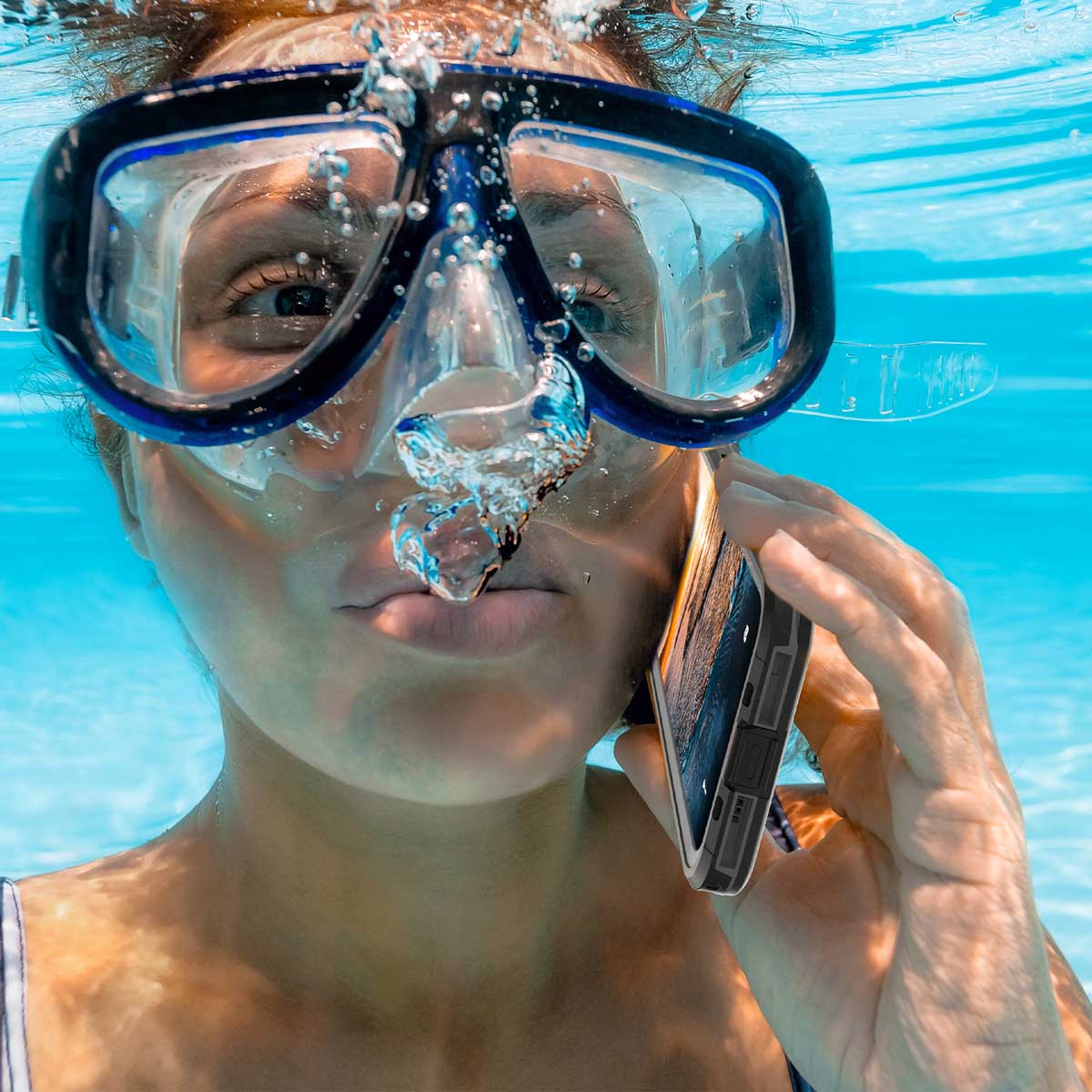 Redpepper Dot Plus Waterproof Backcover Apple iPhone 15 Plus - Zwart