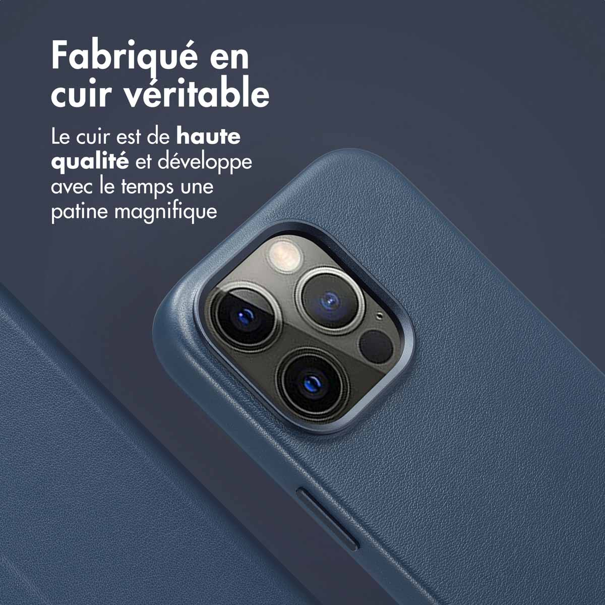Accezz Leather Bookcase 2-in-1 met MagSafe Apple iPhone 15 Pro - Nightfall Blue