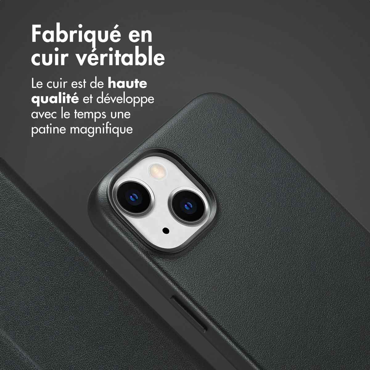 Accezz Leather Bookcase 2-in-1 met MagSafe Apple iPhone 14 - Onyx Black