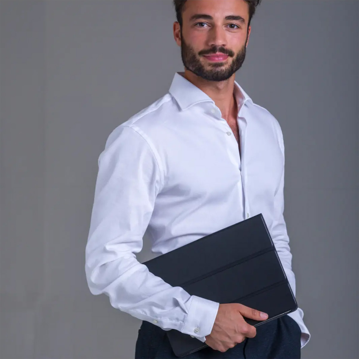 dbramante1928 Risskov Case Apple iPad Pro 11 (2024) M4 - Zwart